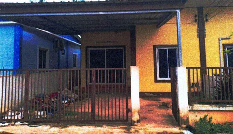 บ้านแฝดหลุดจำนอง ธ.ธนาคารอาคารสงเคราะห์ สุราษฎร์ธานี กาญจนดิษฐ์ ท่าทองใหม่
